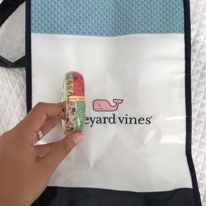 RARE vineyard vines print bangle